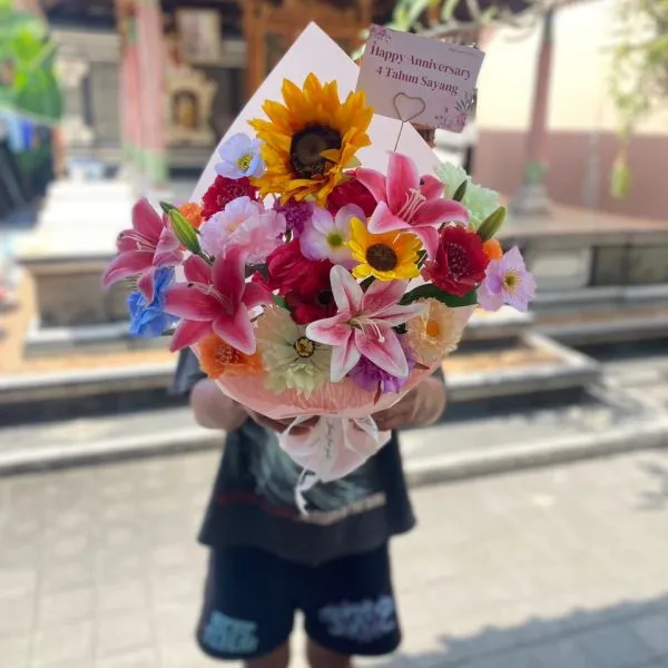 bouquet artificial flowers thumbelina