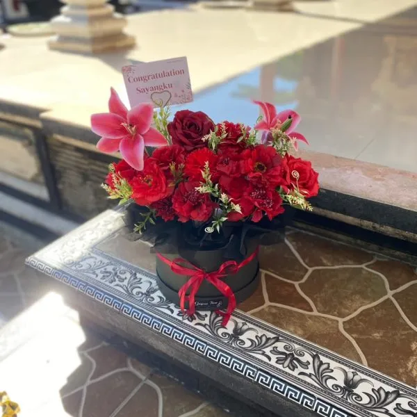 bloombox artificial flowers mix
