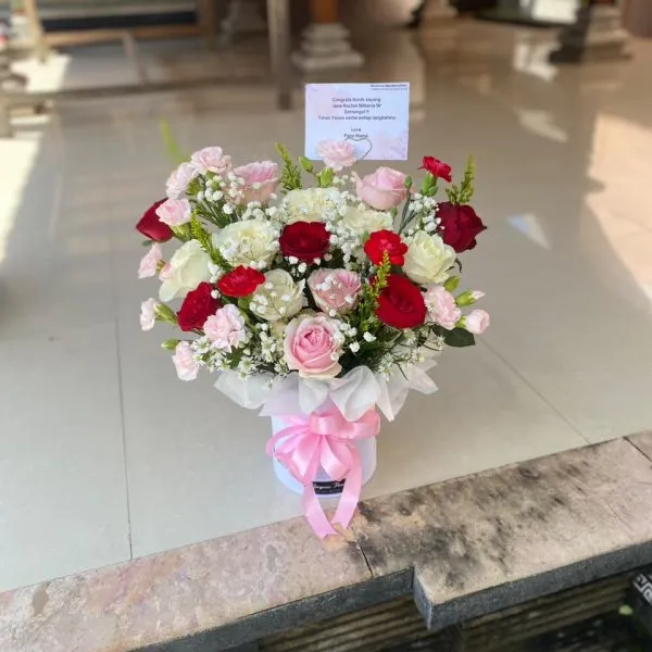 bloombox fresh flowers mix